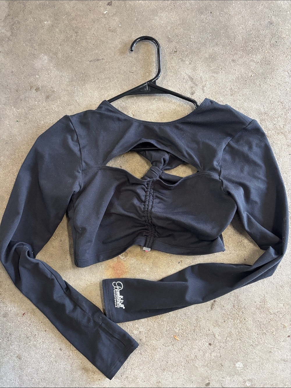 Bombshell Sportswear Black Long-Sleeve Twist-Back Crop Top